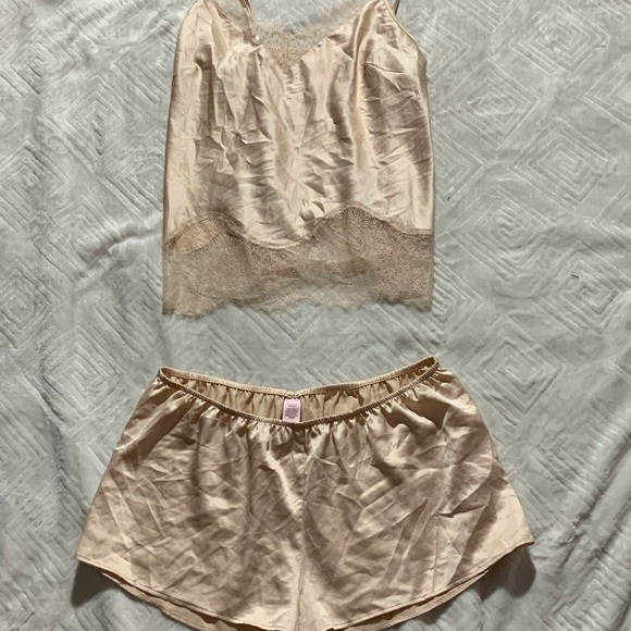 Victoria's Secret Other - NWT Victoria Secrets nighty